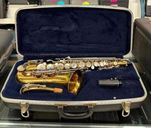 ALTO SAXOPHONE WITH CASE