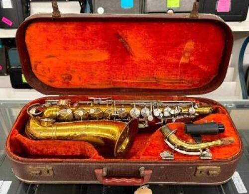 ALTO SAXOPHONE WITH CASE