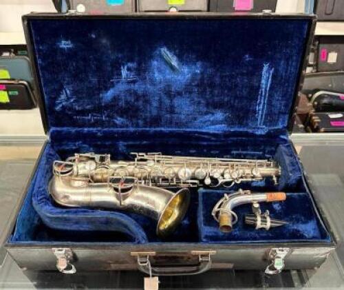 ALTO SAXOPHONE WITH CASE