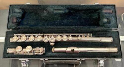 FLUTE WITH CASE