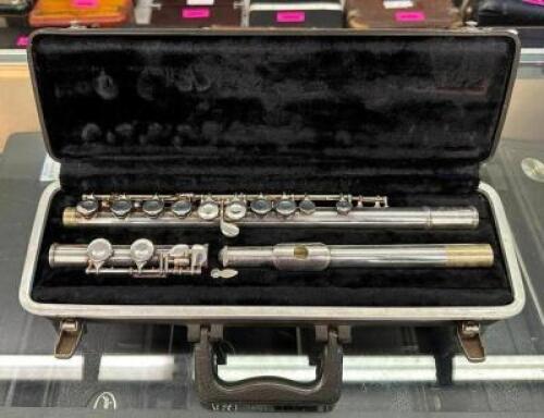FLUTE WITH CASE