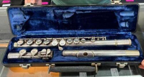 FLUTE WITH CASE