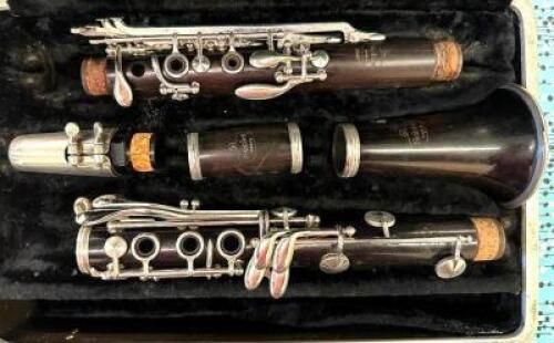 NOBLET WOOD CLARINET