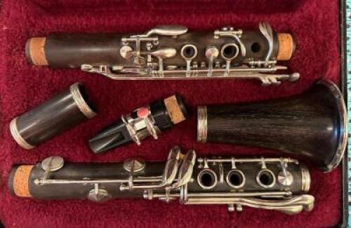NOBLET WOOD CLARINET