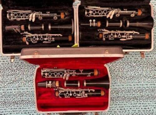 (3)- PLASTIC BUNDY CLARINETS