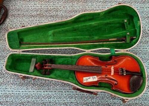 3/4 VIOLIN WITH CASE & BOW