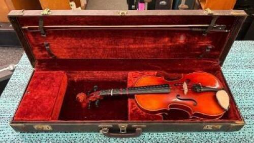 3/4 VIOLIN WITH CASE & BOW