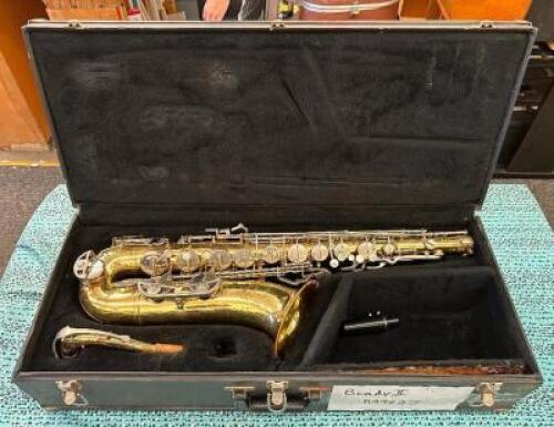 TENOR SAXOPHONE WITH CASE