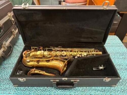 ALTO SAXOPHONE WITH CASE