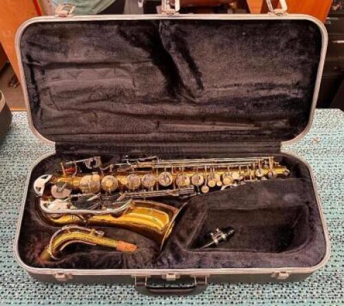 ALTO SAXOPHONE WITH CASE