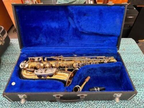 ALTO SAXOPHONE WITH CASE