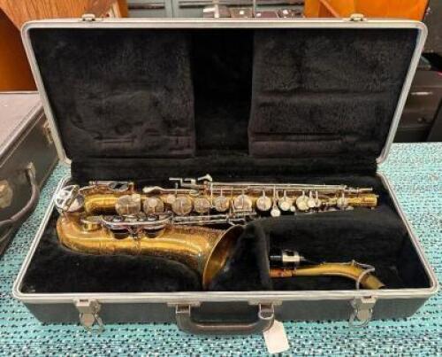 ALTO SAXOPHONE WITH CASE