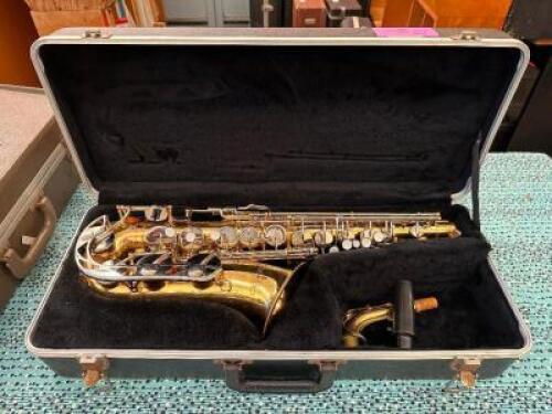 ALTO SAXOPHONE WITH CASE