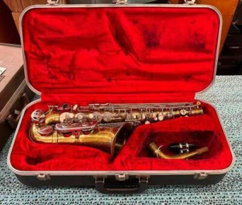 ALTO SAXOPHONE WITH CASE