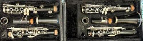 (2)- VITO PLASTIC CLARINETS