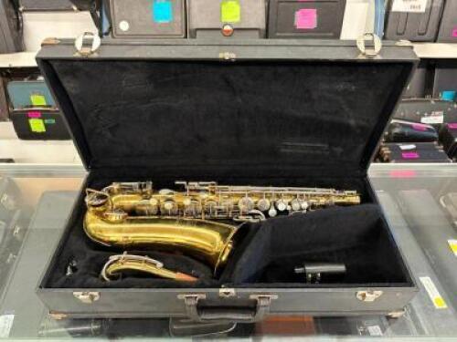 ALTO SAXOPHONE WITH CASE