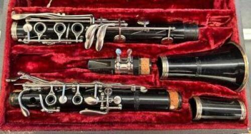 PLASTIC CLARINET WITH CASE