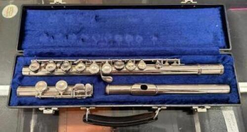 FLUTE WITH CASE