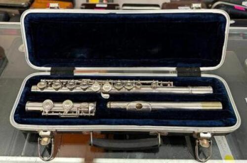 FLUTE WITH CASE