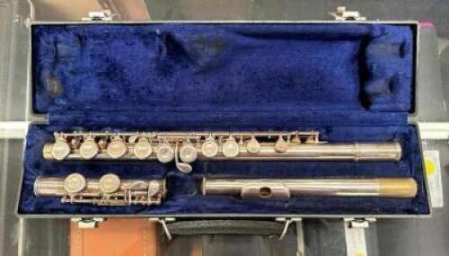 FLUTE WITH CASE