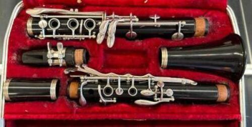 CLARINET WITH CASE