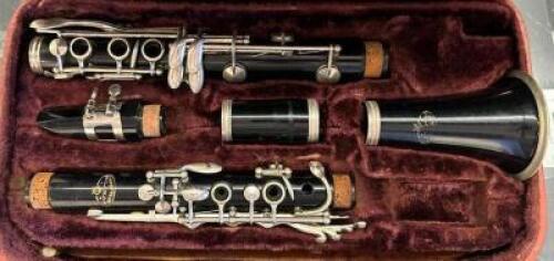 PLASTIC CLARINET WITH CASE