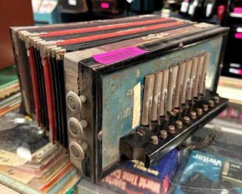 VINTAGE ACCORDION
