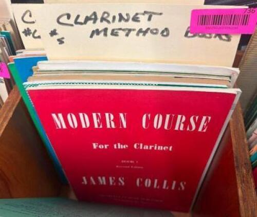 APPROX. (8) BOOKS OF CLARINET METHOD SHEET MUSIC