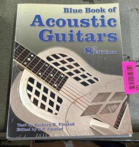 8TH EDITION OF BLUE BOOK OF ACOUSTIC GUITARS