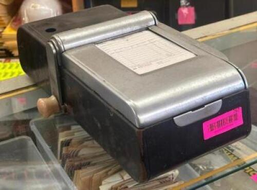 VINTAGE SALES RECEIPT REGISTER