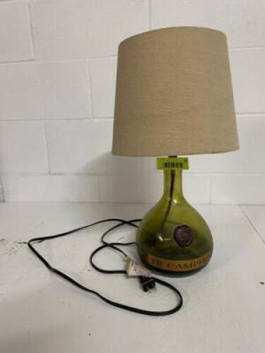 19" TALL ACCENT LAMP