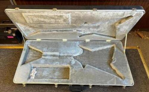 GUITAR CASE