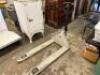 CROWN PALLET JACK - 4