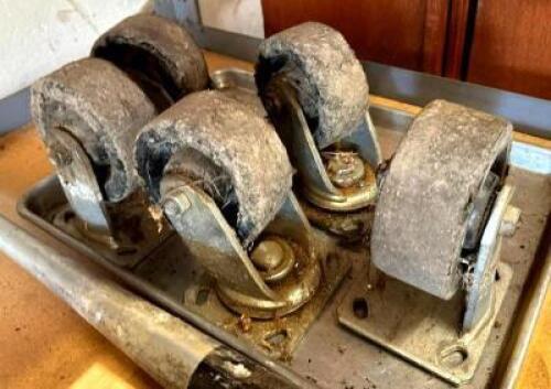 (5) PLATE CASTERS