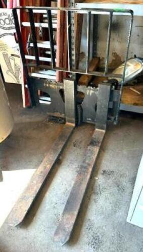 FORKLIFT MAST AND FORKS