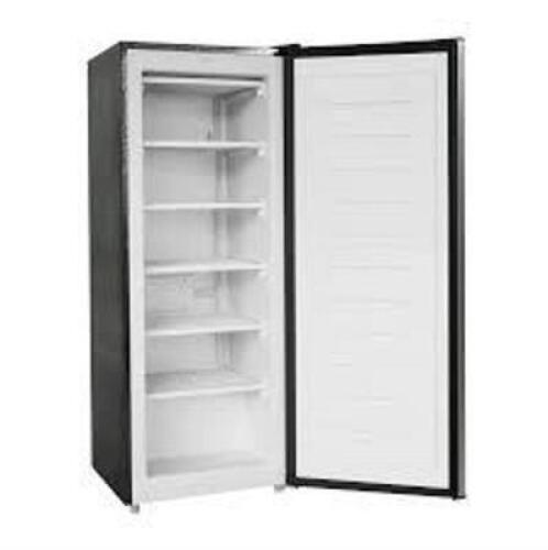 DESCRIPTION: (1) UPRIGHT FREEZER BRAND/MODEL: FRIGIDAIRE #EFRF698-6COM SIZE: 21" X 22.24" X 55.91" RETAIL$: $503.60 EA QTY: 1