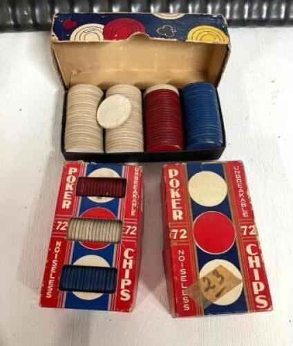 VINTAGE POKER CHIPS PLAYING SET