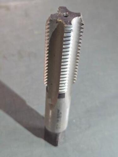 DESCRIPTION: (4) HSS STRAIGHT FLUTE BOTTOMIN GTAP BRAND/MODEL: REGAL 020413AS SIZE: M20x2.5 RETAIL$: $122.62 QTY: 4