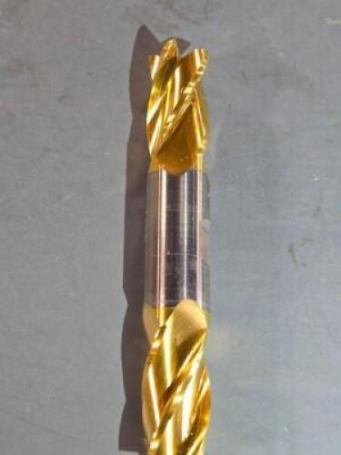 DESCRIPTION: (1) DE SQ END MILL BRAND/MODEL: MORSE 96032 SIZE: 1" DIA 1" LOC RETAIL$: $44.98 QTY: 1