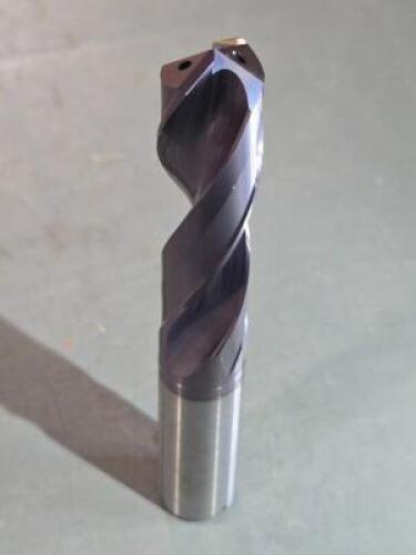 DESCRIPTION: (1) SOLID CARBIDE SML DRILL BIT BRAND/MODEL: ACCUPRO 4500419 SIZE: 18mm DIA RETAIL$: $298.46 QTY: 1