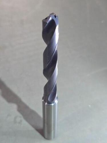 DESCRIPTION: (1) SOLID CARBIDE JOBBER DRILL BIT BRAND/MODEL: SANDVIK COROMANT 6240976 SIZE: 21/64" DIA RETAIL$: $171.00 QTY: 1