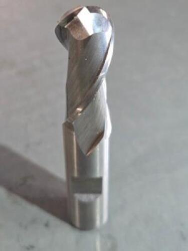 DESCRIPTION: (2) HSS BALL END MILL BRAND/MODEL: HERTEL 79562641 SIZE: 3/4" DIA 2" LOC RETAIL$: $432.96 QTY: 2
