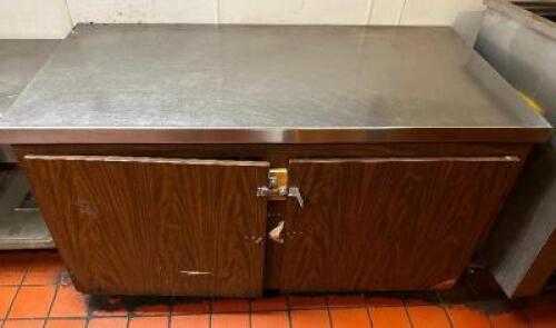 DESCRIPTION 60" X 30" TWO DOOR STAINLESS COUNTER TOP STORAGE UNIT. SIZE 60" X 30" LOCATION KITCHEN QTY 1