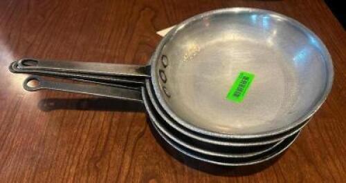 DESCRIPTION (4) 10" SKILLETS SIZE 10" THIS LOT IS: SOLD BY THE PIECE LOCATION ROOM 1 QTY 4
