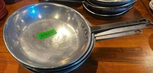 DESCRIPTION (4) 10" SKILLETS SIZE 10" THIS LOT IS: SOLD BY THE PIECE LOCATION ROOM 1 QTY 4