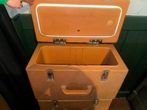 DESCRIPTION (2) STACKABLE TAN CATERING BOXES. BRAND / MODEL: CAMBRO THIS LOT IS: SOLD BY THE PIECE LOCATION ROOM 1 QTY 2