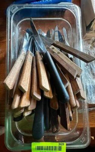 DESCRIPTION (24) STEAK KNIVES W/ WOODEN HANDLES THIS LOT IS: SOLD BY THE PIECE LOCATION ROOM 1 QTY 24