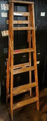 DESCRIPTION 6' WOODEN LADDER. SIZE 6' LOCATION BASEMENT 1 QTY 1