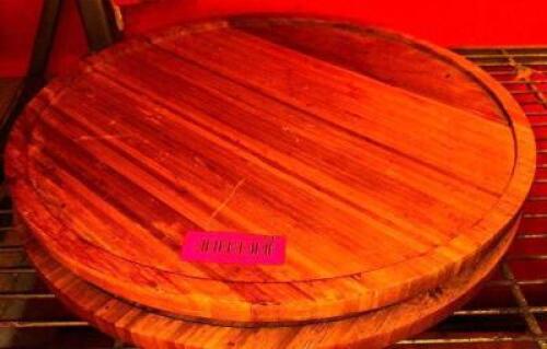 DESCRIPTION (2) 20" ROUND WOODEN CHARGERS. THIS LOT IS: ONE MONEY LOCATION BASEMENT 1 QTY 1