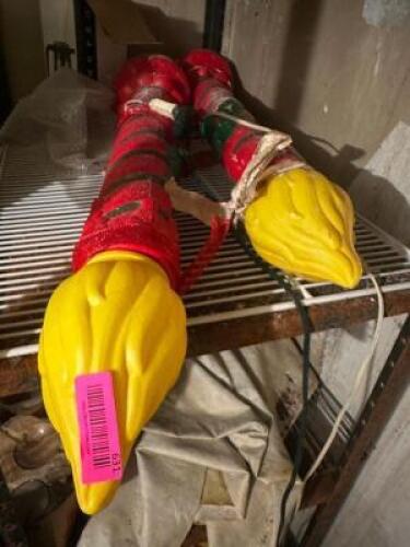 DESCRIPTION (2) VINTAGE PLASTIC CANDLE CHRISTMAS YARD DECORATIONS. LOCATION BASEMENT 1 QTY 1